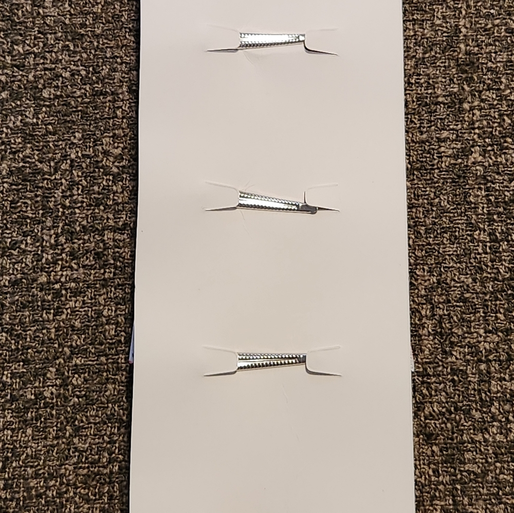 Hair Clips - Picture 4 of 4